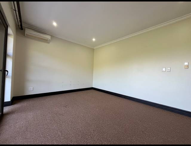 4 BEDROOM TOWNHOUSE FOR SALE IN ZIMBALI ESTATE